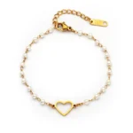 Επιχρυσωμένη αλυσίδα από ατσάλι με λευκές πέρλες και επιχρυσωμένη καρδιά