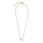 Κολιέ επιχρυσωμένη αλυσίδα με λευκές πέρλες και διακοσμητική επιχρυσωμένη καρδιά