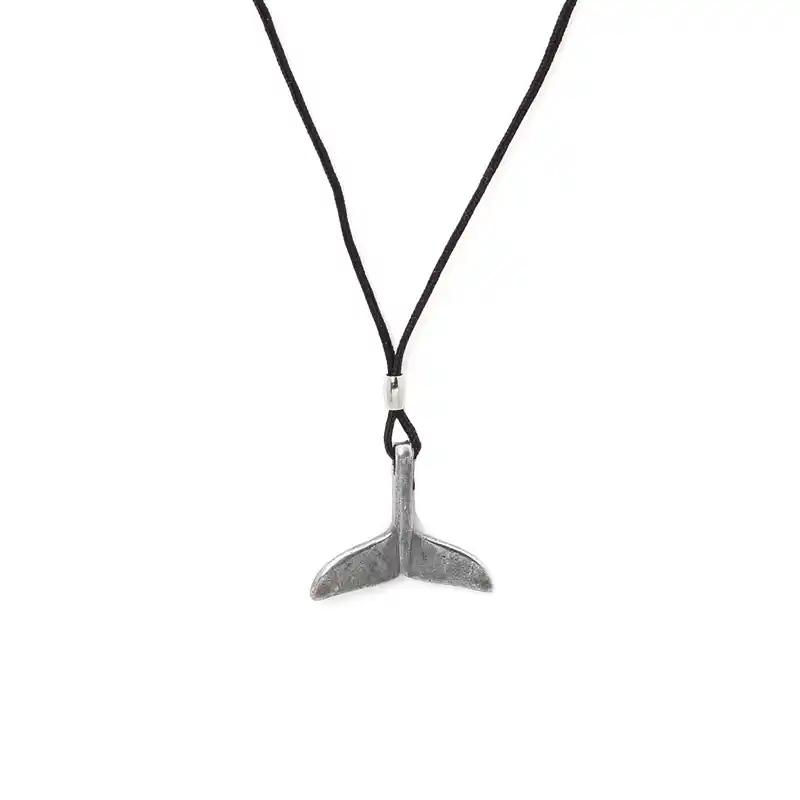 3000030 Κολιέ από μαύρο σχοινί με διακοσμητική ουρά φάλαινας από ασήμι 925 - Image 1