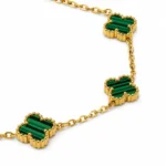 Αλυσίδα χεριού με διακοσμητικά Lucky Clovers από επιχρυσωμένο ατσάλι και επικάλυψη επιφάνειας με σχέδιο Μαλαχίτη - Image 2