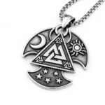 Μενταγιόν με σχέδιο VALKNUT και με διακοσμητικά σε έναν ημιτελή κύκλο